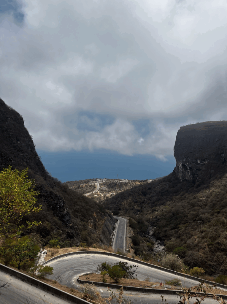 The scenic drive from Salalah to the Yemen border.