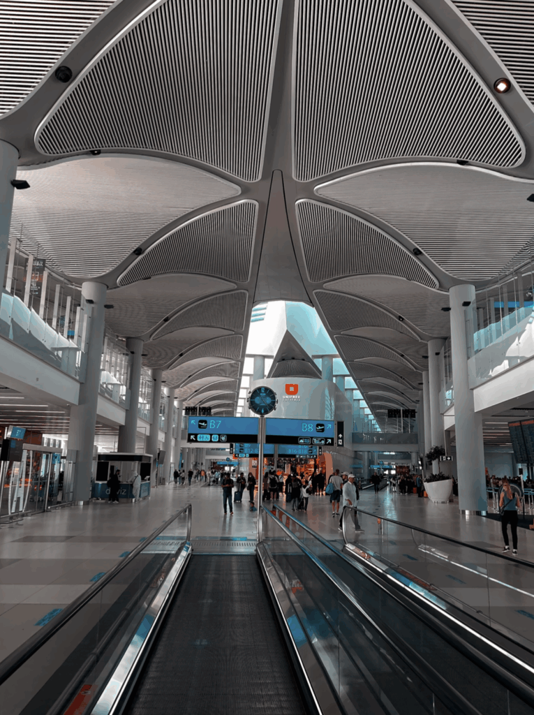 Istanbul airport is a solo travelers fever dream
