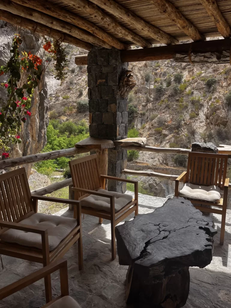 Greeting area at the Suwgra