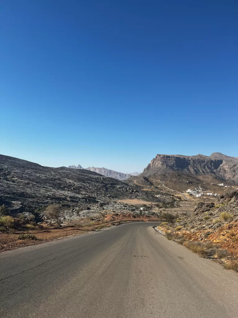 road to jebel shams oman